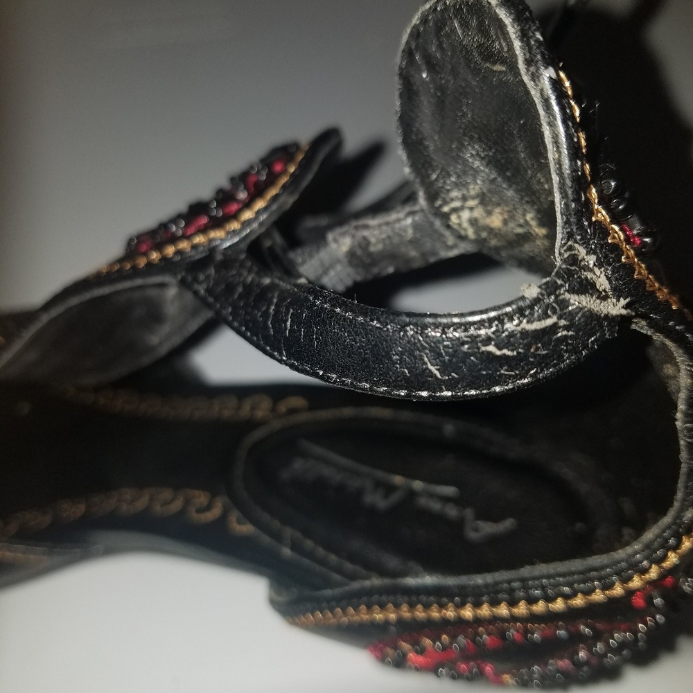 Shoes - Picture 5 of 7